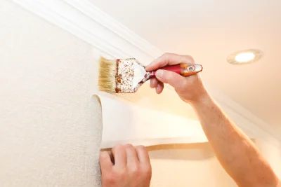 Pose de papier peint au Catelier — revêtements muraux et toiles de verre